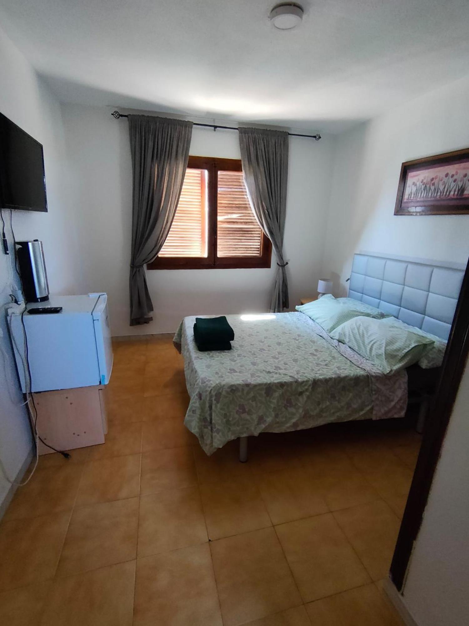 Apartment Los Locos Beach With Balcony And Wi-Fi Torrevieja Exterior photo